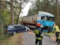 Wypadek w Jaroszówce. 2 osoby poszkodowane