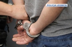 25-latek zatrzymany przez chojnowskich policjantów. Był poszukiwany do odbycia kary