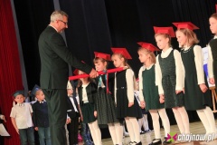 Pierwszoklasiści z Trójki uroczyście pasowani na uczniów [ZDJĘCIA]