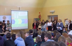 Targi Edukacyjne w Gimnazjum nr 1 w Chojnowie. Aktualizacja 17-03-2012 VIDEO.