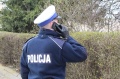 Policjanci sprawdzają przestrzeganie zasad kwarantanny domowej
